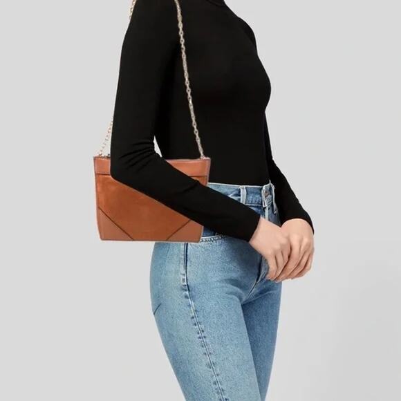 India Hicks Bridle Suede Leather Shoulder Crossbody Bag Gold Chain Brown NWOT - Picture 2 of 14